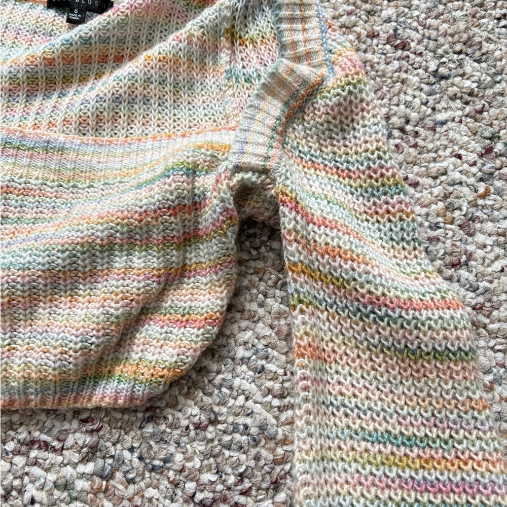 Crop Sweater - Picture 2 of 4
